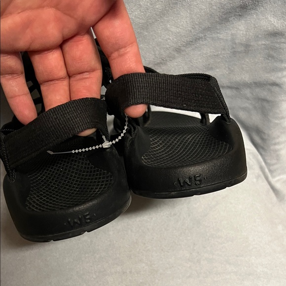 Chaco Black Women's Sandals - Picture 2 of 2